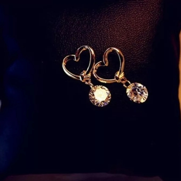 Open Heart Drop Single Round Diamond Gold Earrings - Picture 4 of 6